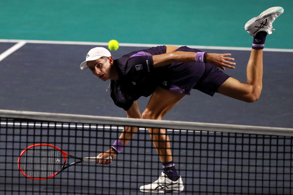 每位球员发 每位球员发