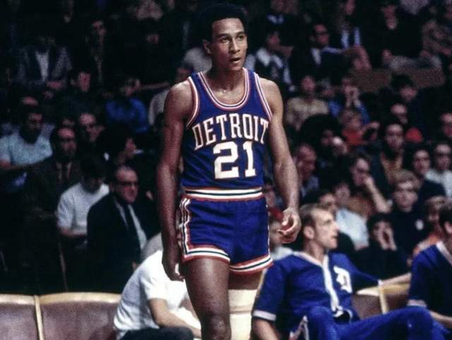 牵制防守 牵制防守