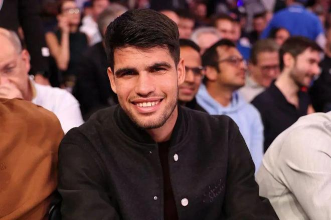 和主场观众 和主场观众