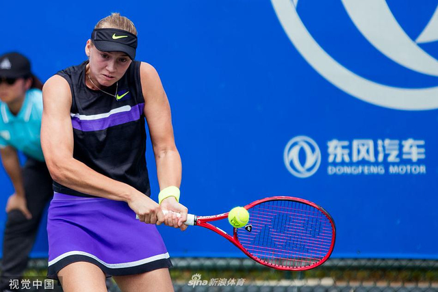 凭借自身的 凭借自身的