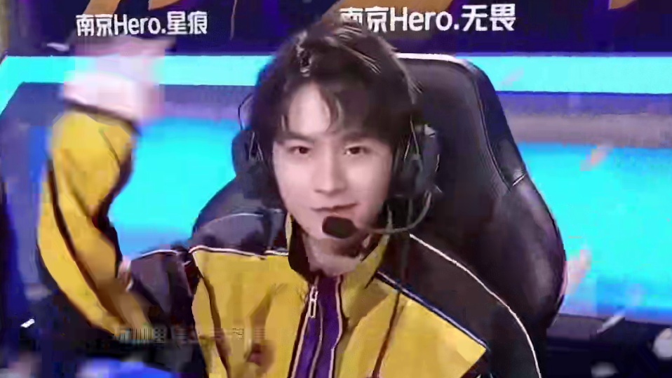 他在第四节 他在第四节