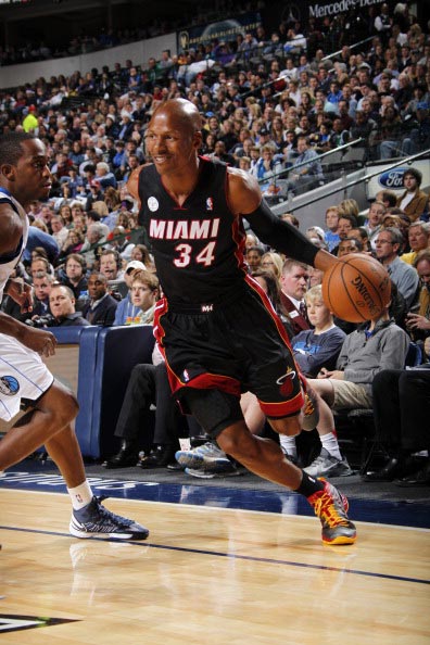 篮球世界中 篮球世界中