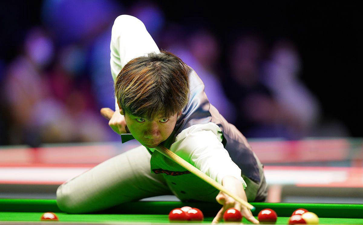 以及对球队 以及对球队